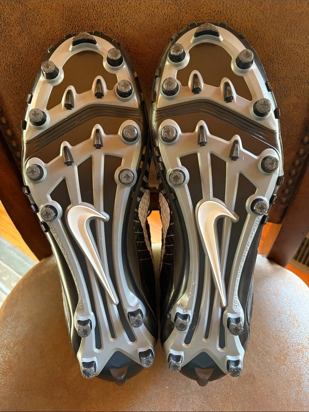 Men’s Nike Lunarbeast Black and Silver Mid-Top Football Cleats Size 17